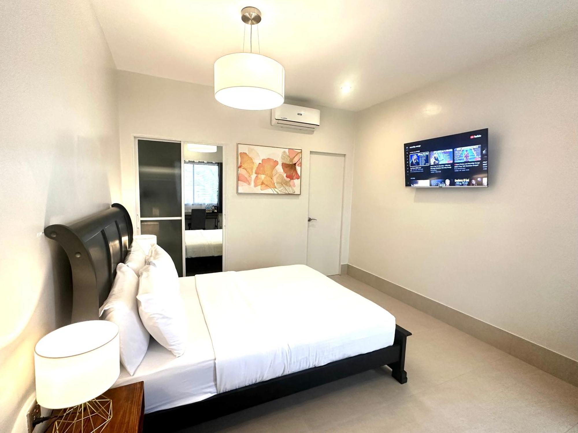 Harman Suites Moalboal Bagian luar foto