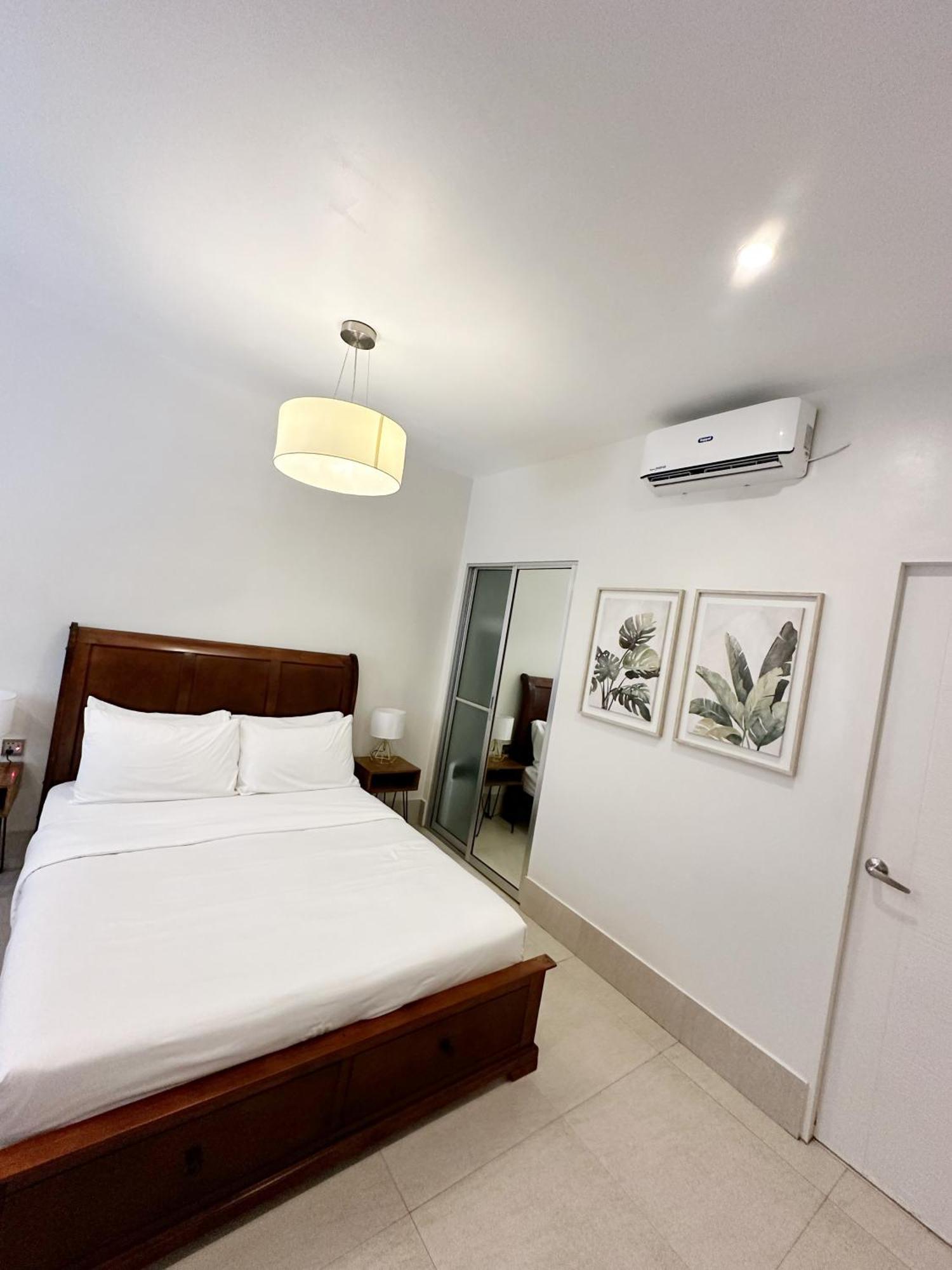 Harman Suites Moalboal Bagian luar foto