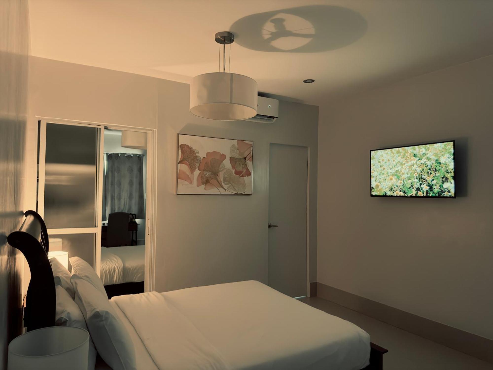 Harman Suites Moalboal Bagian luar foto